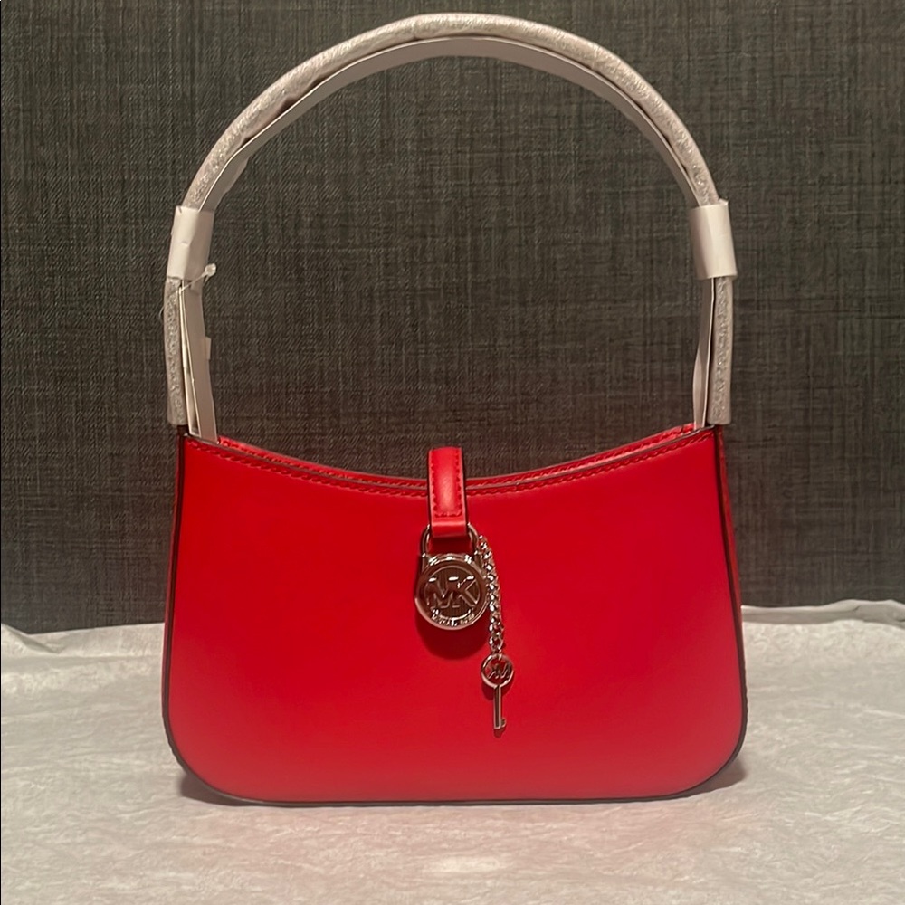 MICHAEL KORS “LYRA” SMALL LEATHER POCHETTE